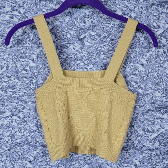 Tan Cropped Sweater Set - Picture 4 of 10